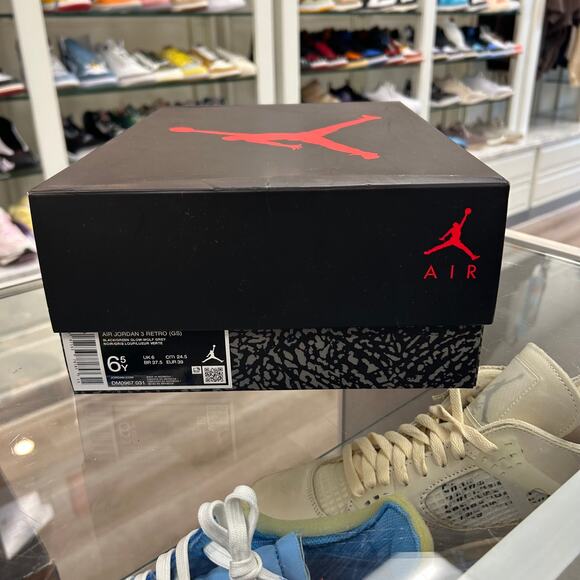 Jordan 3 Retro Green Glow (GS) size 6.5Y Pre-Owned - Picture 7 of 8